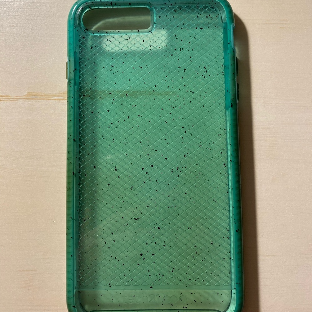 iPhone 7/8 plus Tech21 phone case